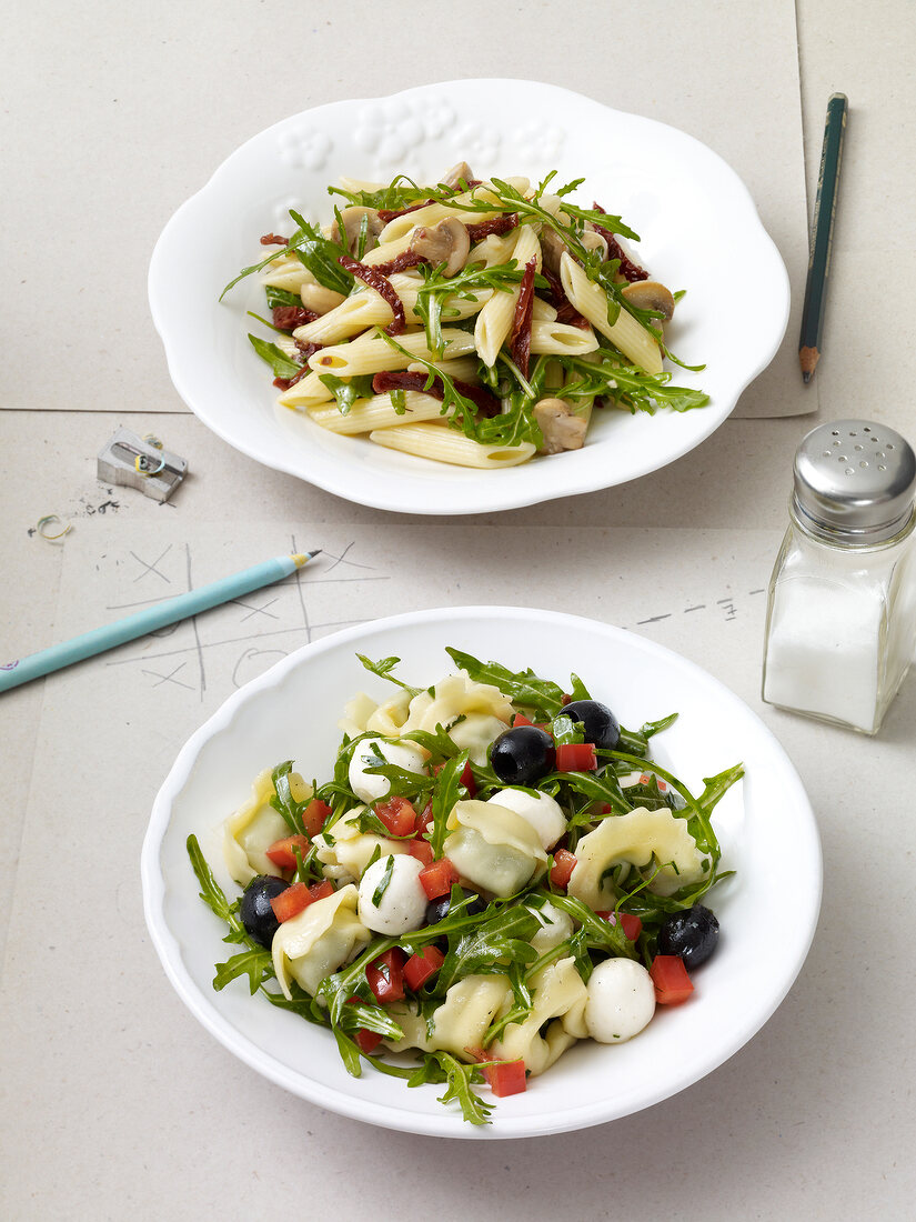 Studentenkochbuch, Nudelsalat mit Pilzen und Tortellinisalat