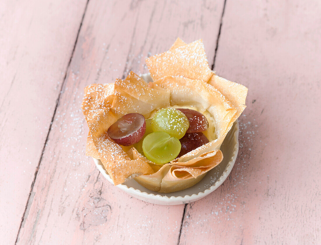 Käsekuchen, Strudel Käsetörtchen mit Weintrauben