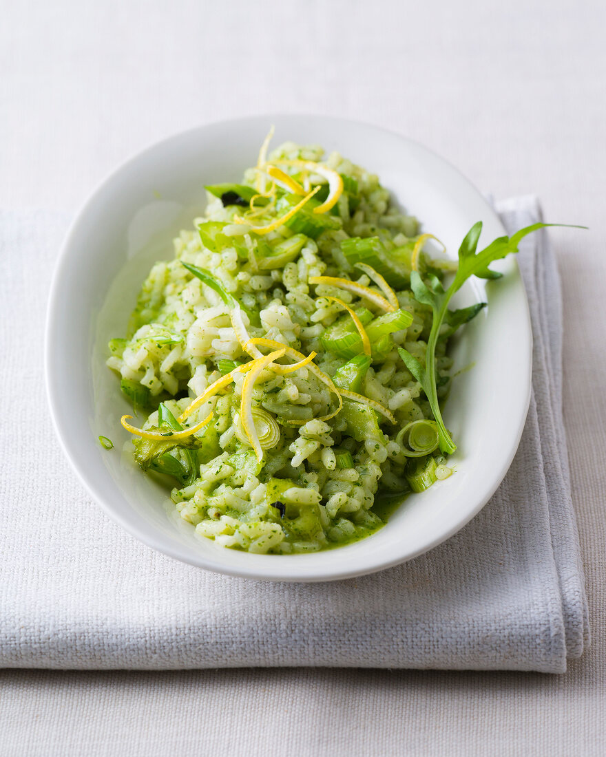 Risotto verde in serving dish