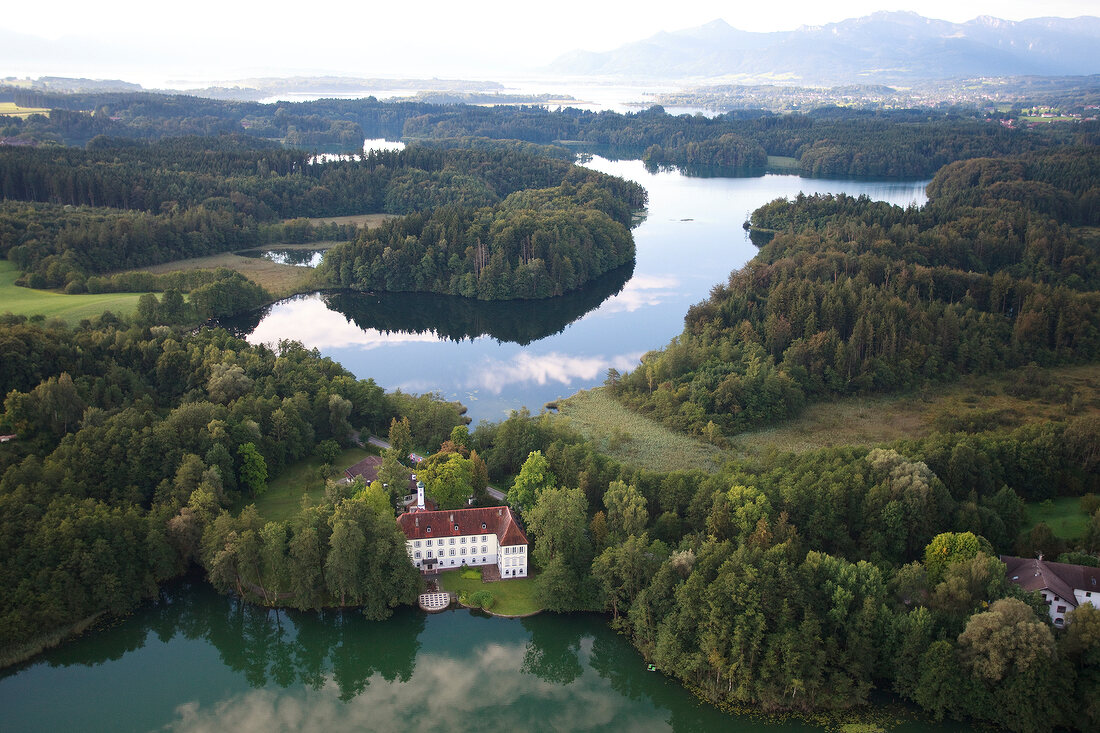 Chiemgau, Bayern, Eggstätt-Hemhofer Seenplatte, Schloss Hartmannsberg