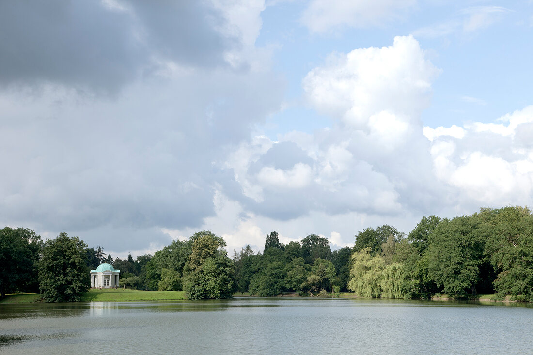 Kassel, Hessen, Karlsaue, Aueteich, Schwaneninsel, Jupitertempel, Natur