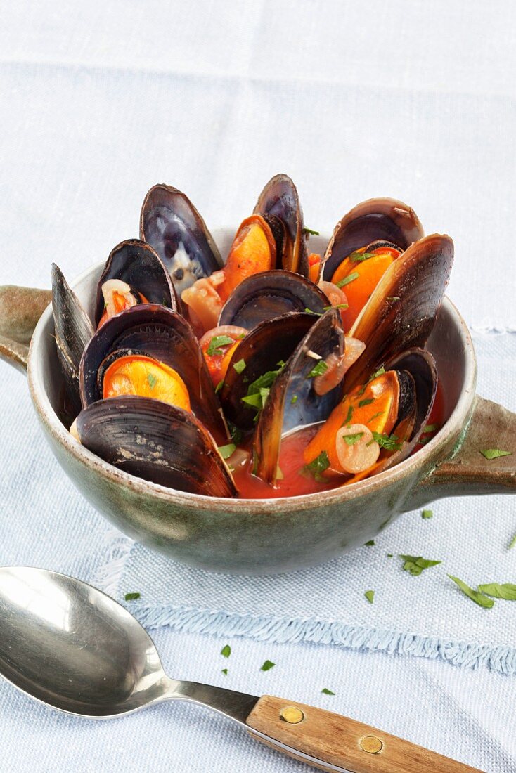 Mussels in a tomato and chilli broth