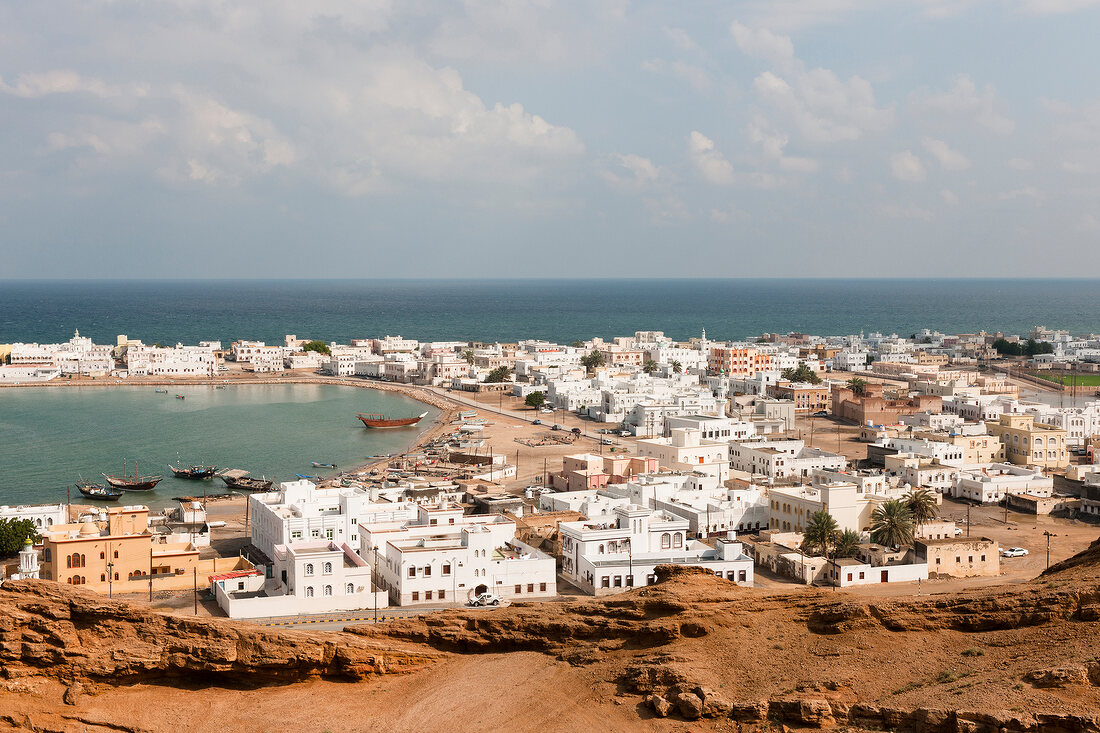 Oman, Sur, Stadt, Hafen, Häuser Überblick, Golf von Oman