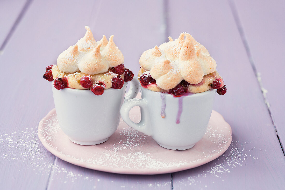 Mini-Kuchen, Johannisbeer- kuchen mit Baiser