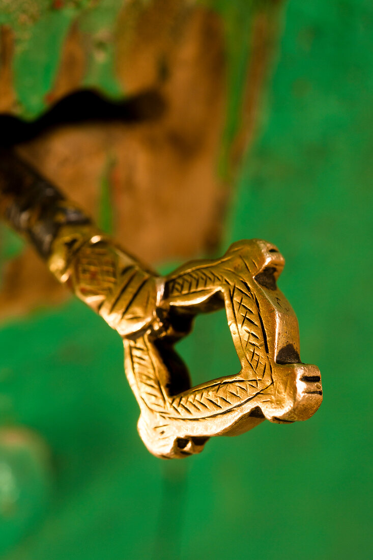 Oman, Al Hamra, alter Schlüssel, verziert, Metall, gold, Close-Up