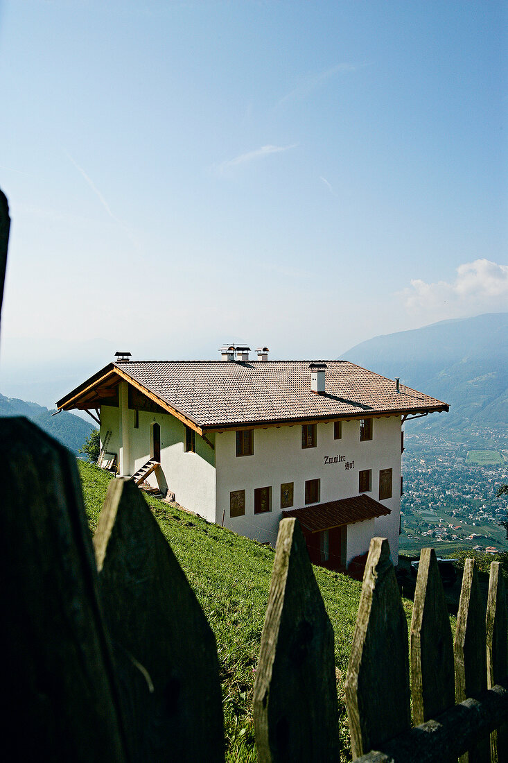 View of building on Zmailer yard