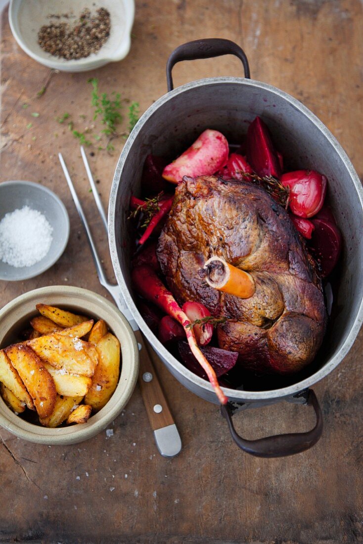 Leg of lamb with root vegetables and potatoes
