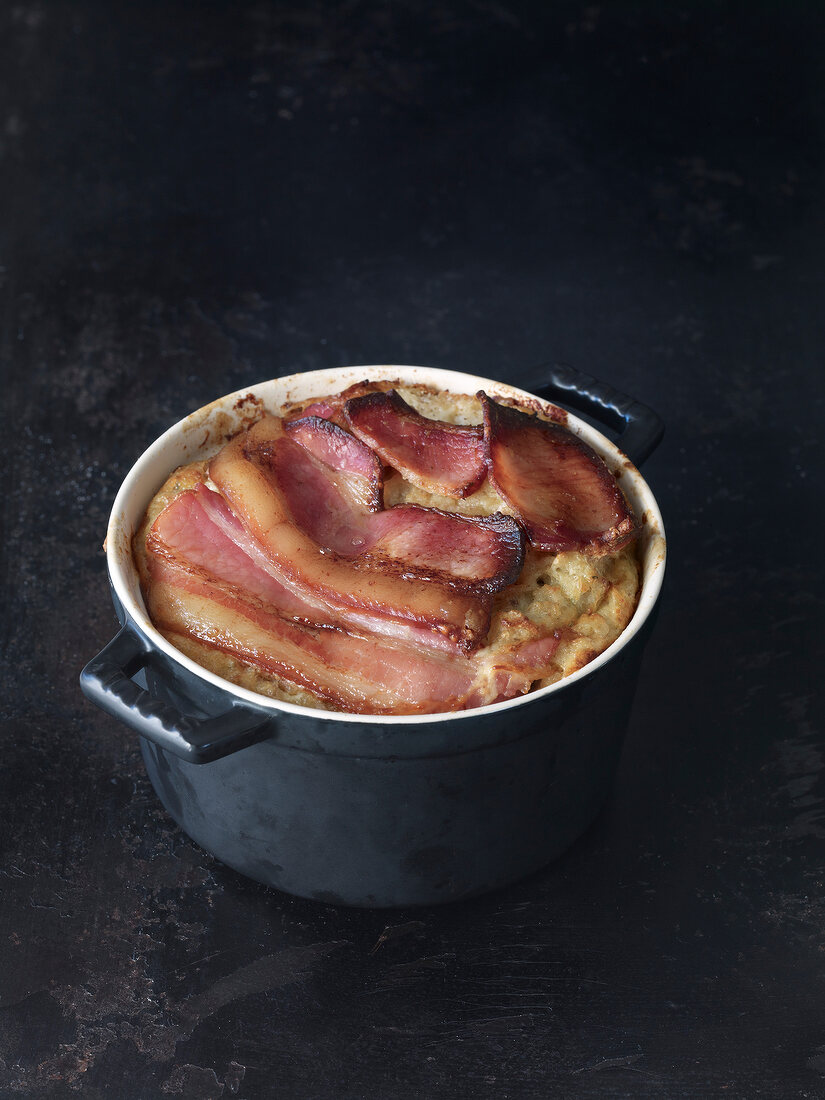 Brot, Brot-Käse-Auflauf, Bacon Gratin, Topf