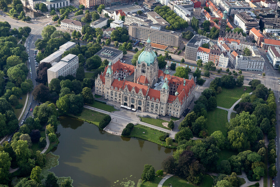 Aerial view of Maschpark, Maschteich and New Town Hall in Hannover, Germany