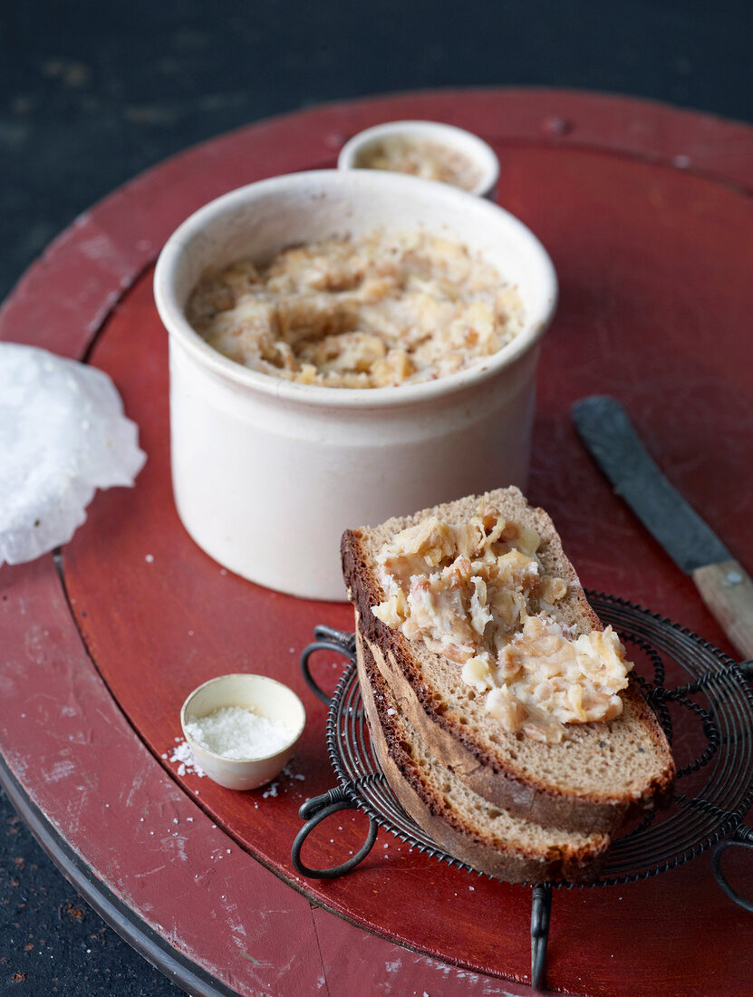 Slow Cooking, Aufstrich, Apfel-Griebenschmalz mit Kräutern