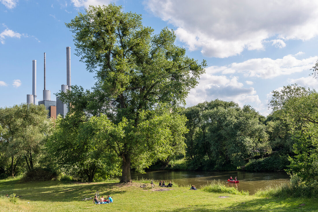 Hannover, Stadtteil Linden, Ihme, Weddigenufer 29, Heizkraftwerk