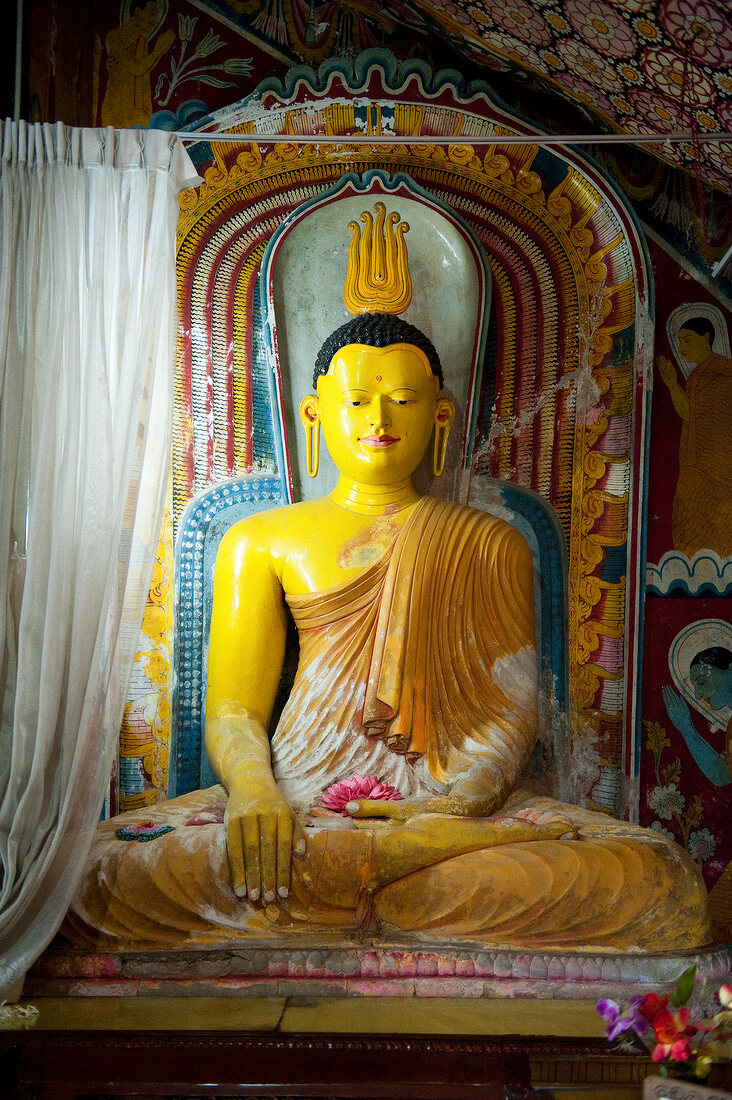 Statue of Buddha in Yatagala Raja Maha Viharaya Temple, Unawatuna, Sri Lanka