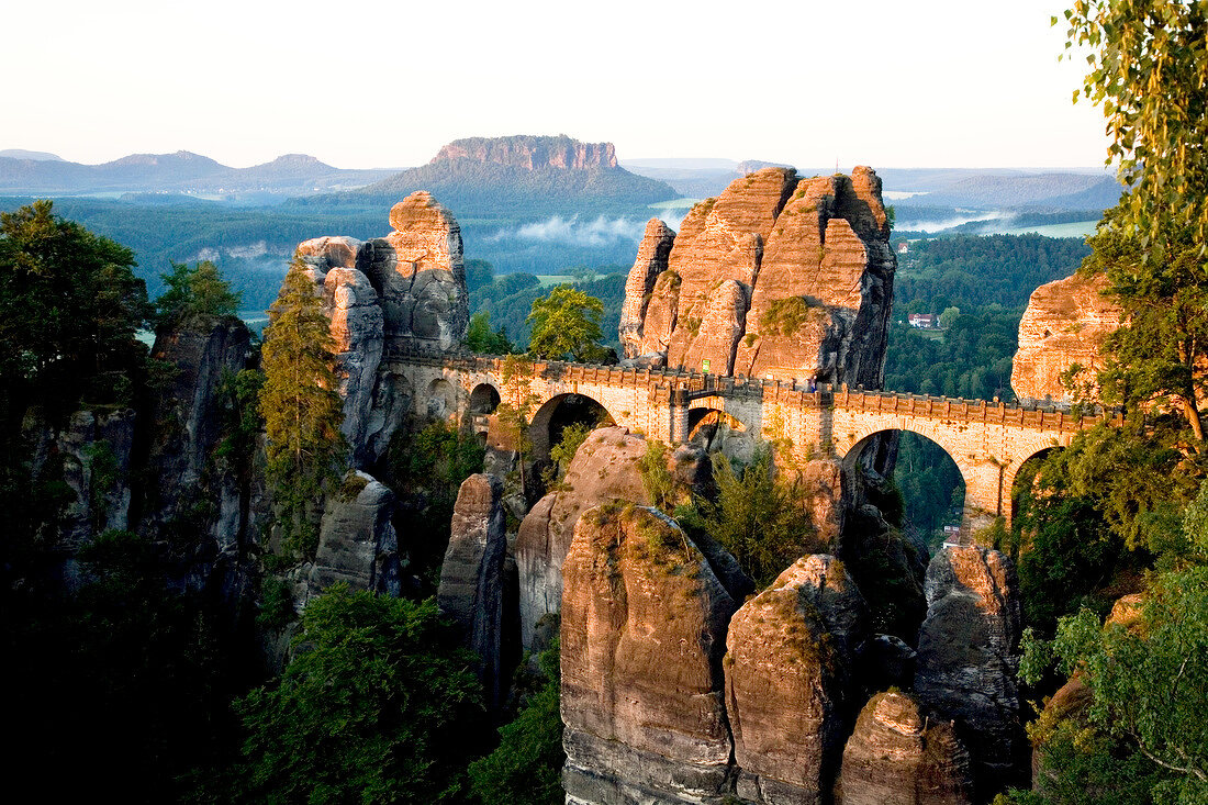 Sachsen: Nationalpark, Überblick, Felsen, Brücke, Horizont, malerisch