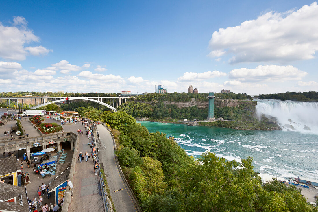 Kanada, Niagara Falls, Blick vom Maid of the Mist Marketplace