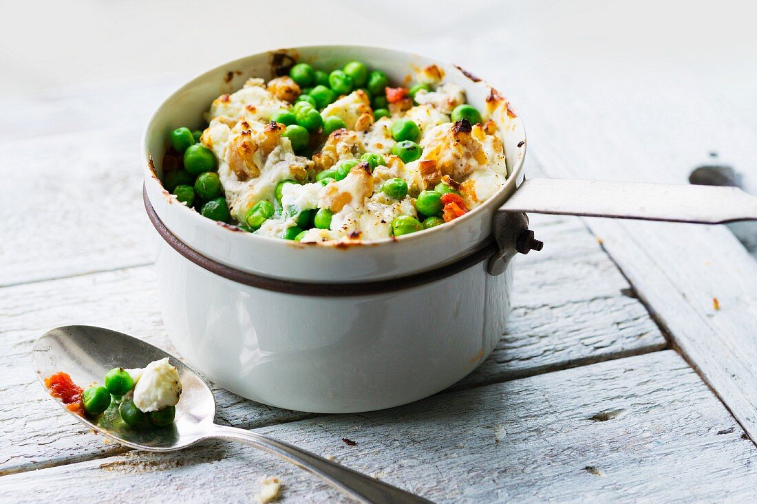 Pea bake with a cheese topping