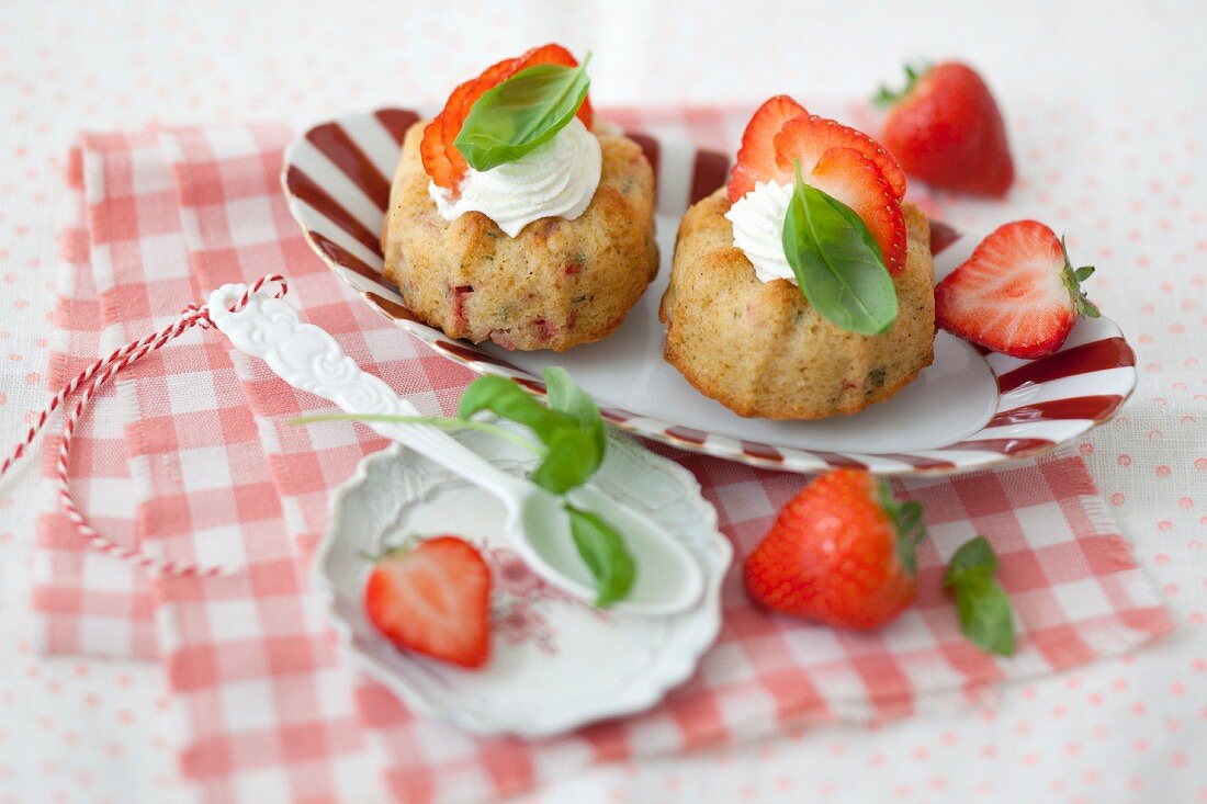 Mini strawberry and basil Bundt cake