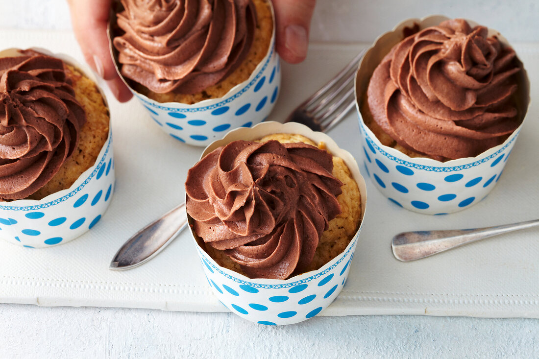 vegan, Mousse-au-chocolat-Cups , Cupcakes, Muffins, Pflanzensahne