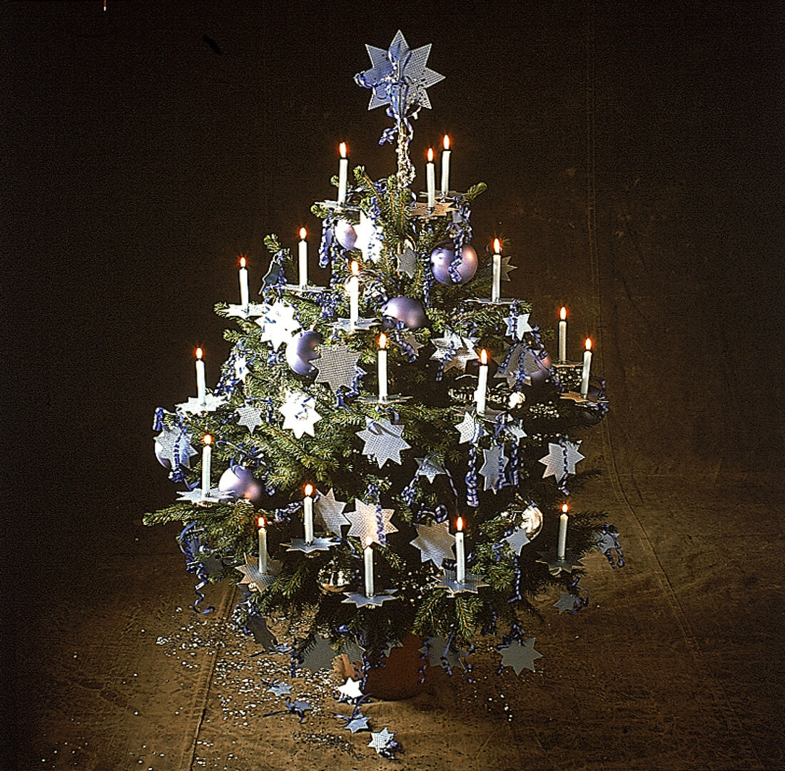 Weihnachtsbaum in blau und silber 