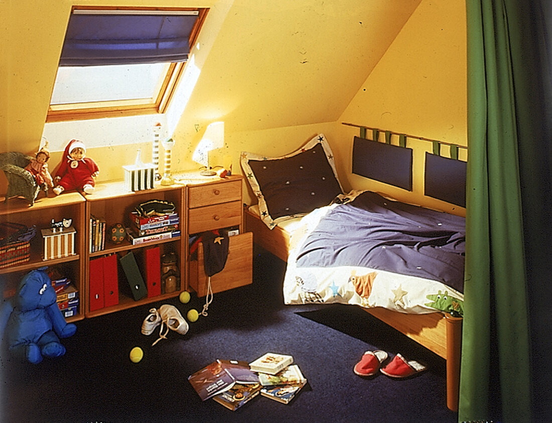 Kinderzimmer unter dem Dach: Schlafnische