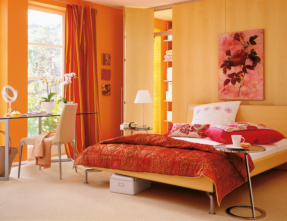 Room with yellow wallpaper and curtains with rivets