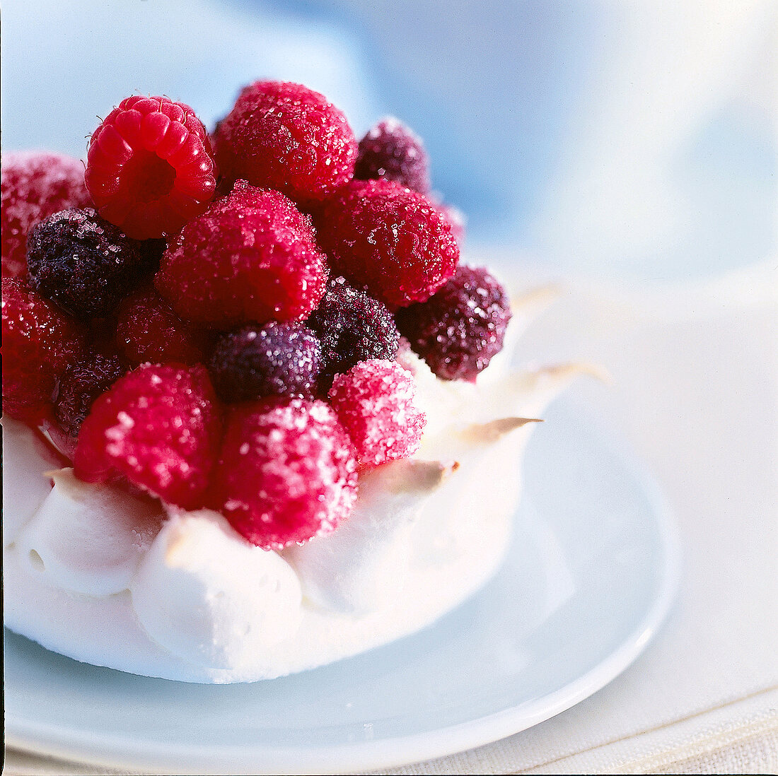 Baisers mit roten Beeren, close up 