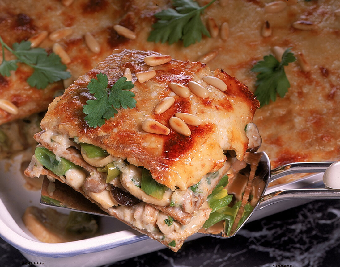 Pilz-Lasagne mit Pinienkerne