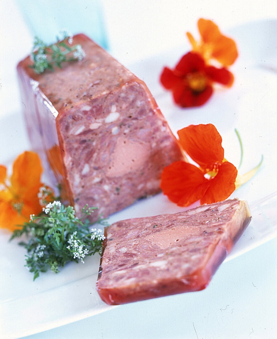 Reh-Terrine mit Medaillon (Fertigprodukt)