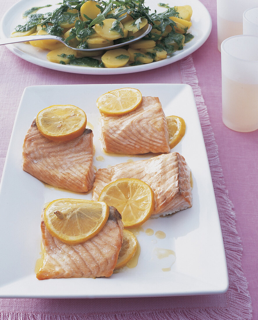 Lachs mit Rucola-Kartoffeln 