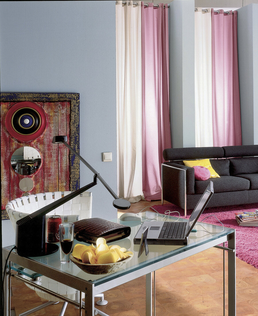 Ton in Ton, Farbberatung, Sofa, pink