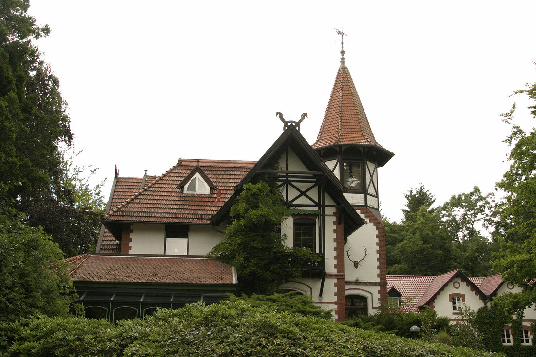 Jagdhaus Waldfrieden-Hotel mit Restaurant in Quickborn