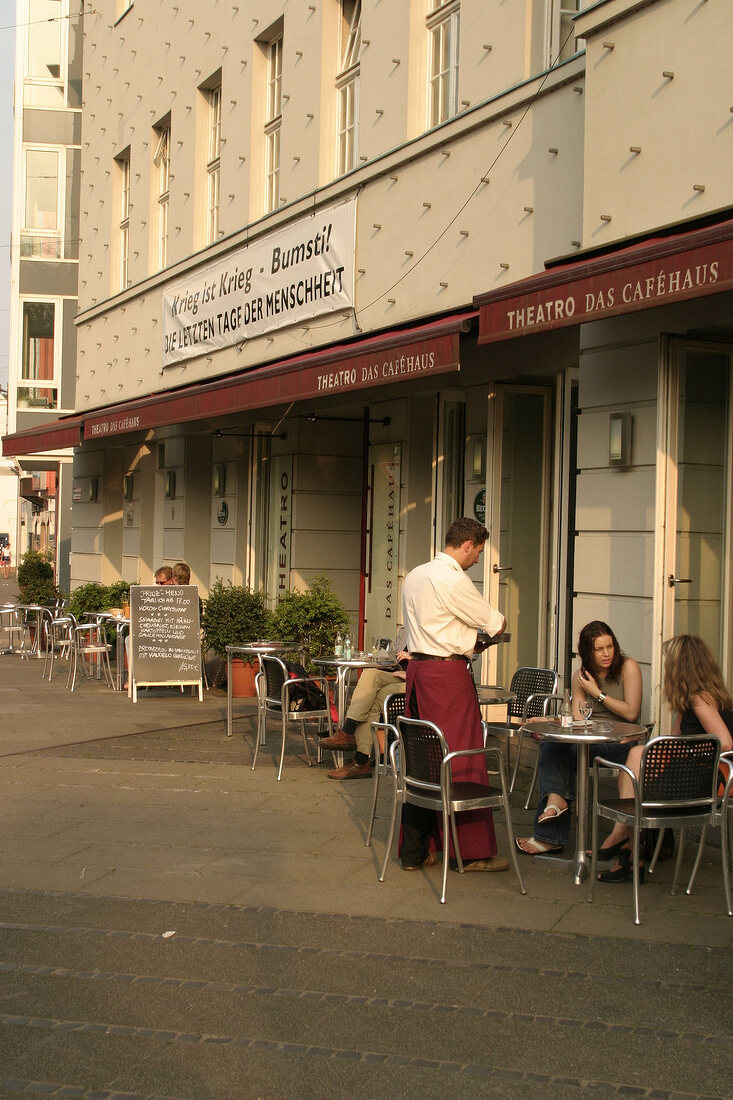 Theatro - Das Caféhaus Restaurant Essen und Trinken in Bremen