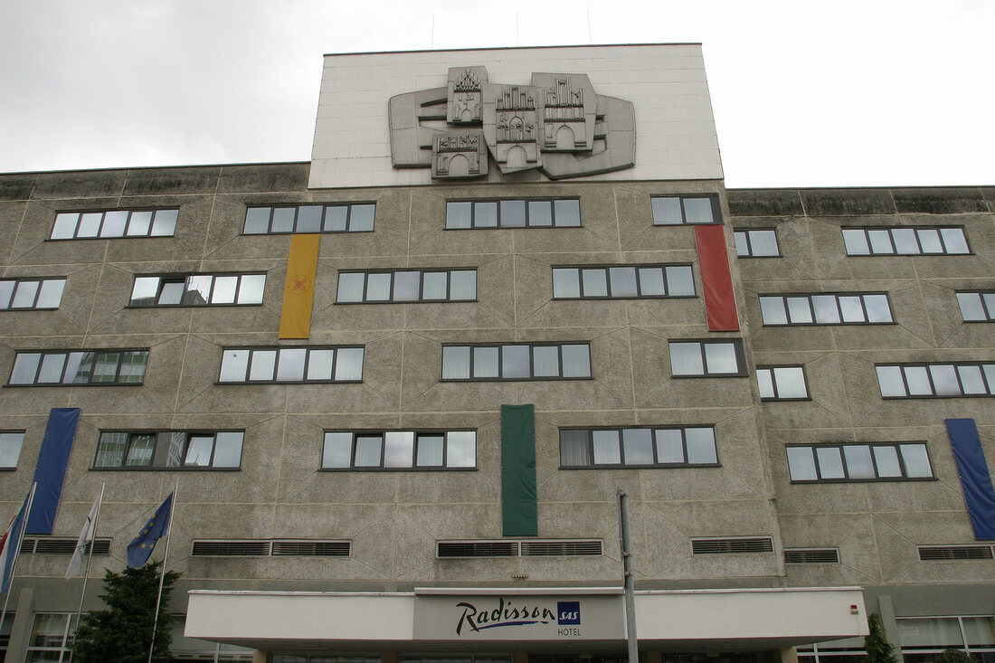 Radisson SAS Radisson Hotel Neubrandenburg Vier Tore aussen