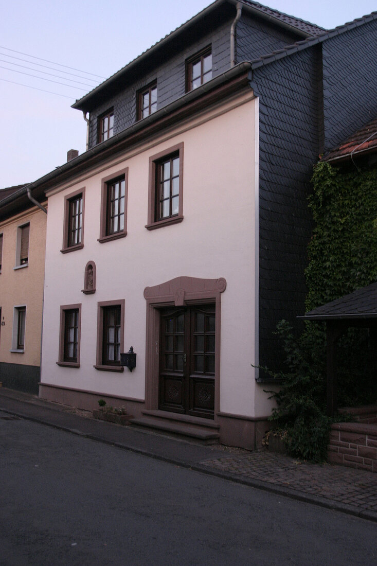 Herrenberg Weingut in Schoden Rheinland-Pfalz Deutschland