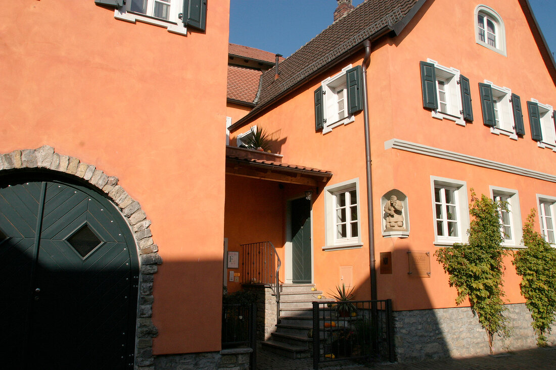 Egon Schäffer Egon Schaeffer Weingut mit Ferienwohnung in Volkach Bayern