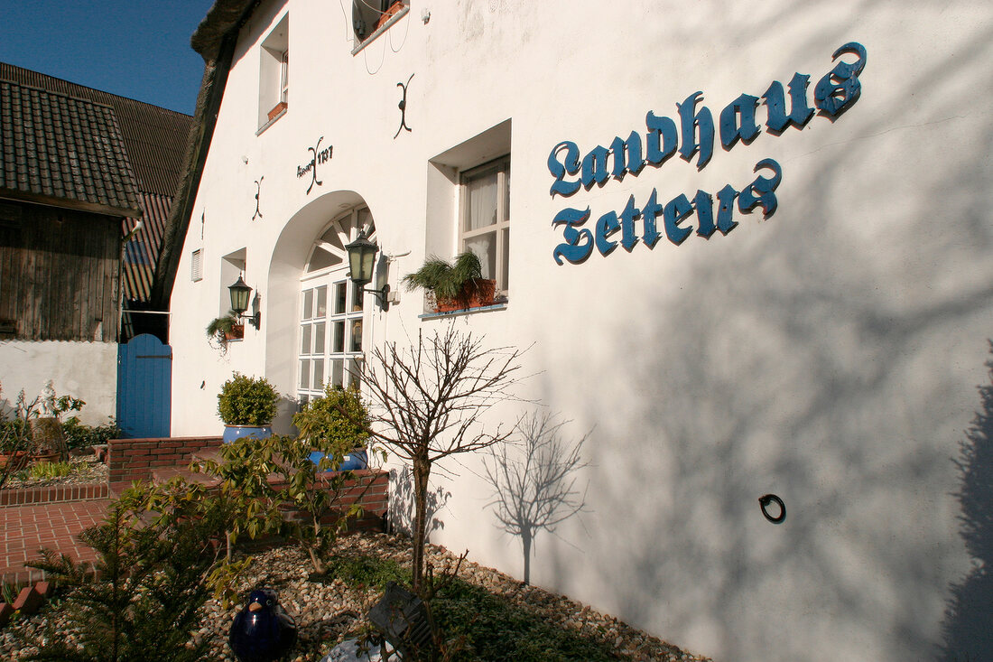 Neues Landhaus Tettens Restaurant Gaststätte Gaststaette in Nordenham