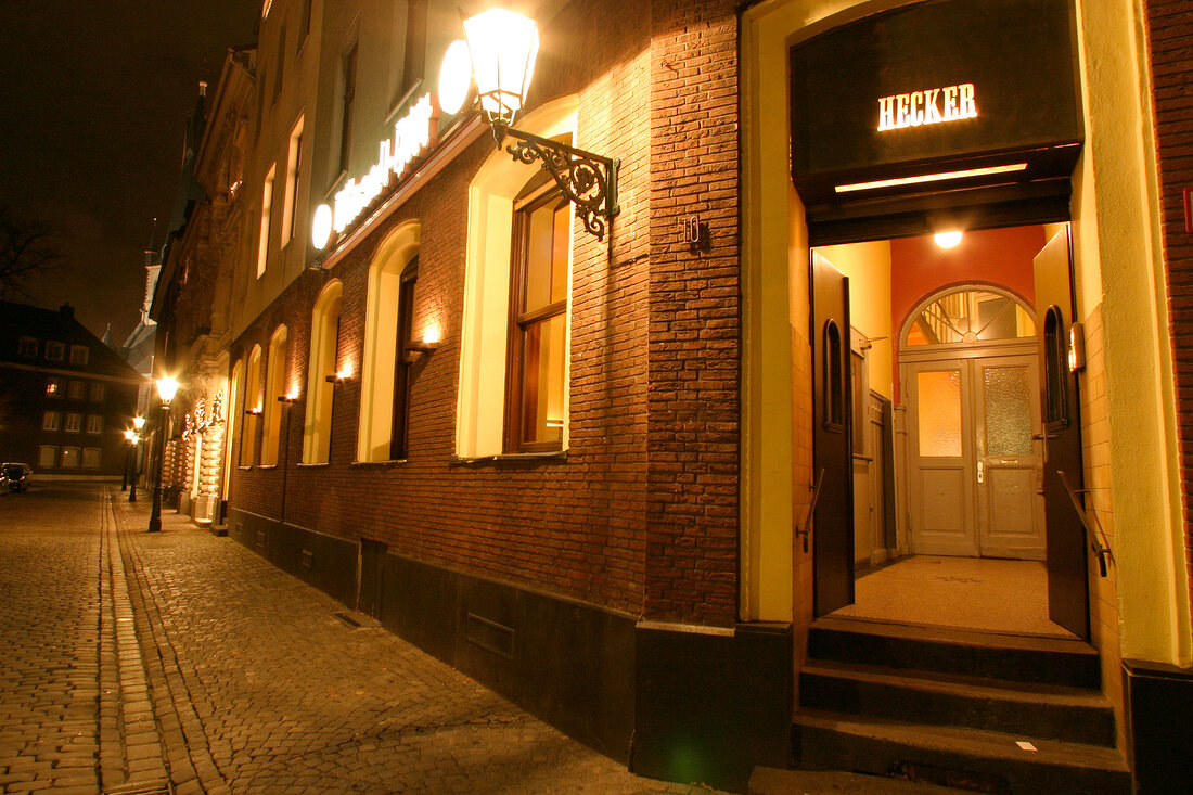 Hecker Restaurant Gaststätte Gaststaette in Düsseldorf