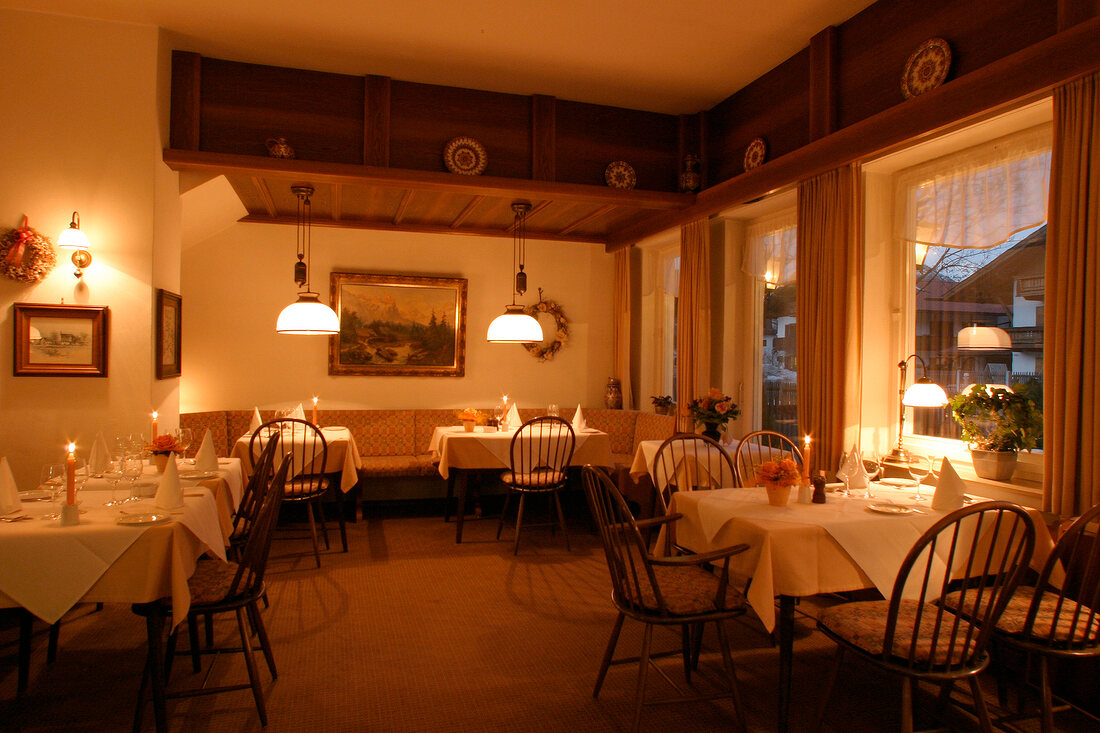 Arnspitze Restaurant Gaststätte Gaststaette in Mittenwald