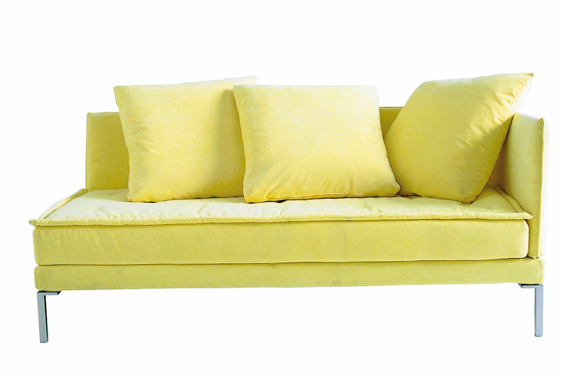 Sofa in hellgrün, Freisteller 