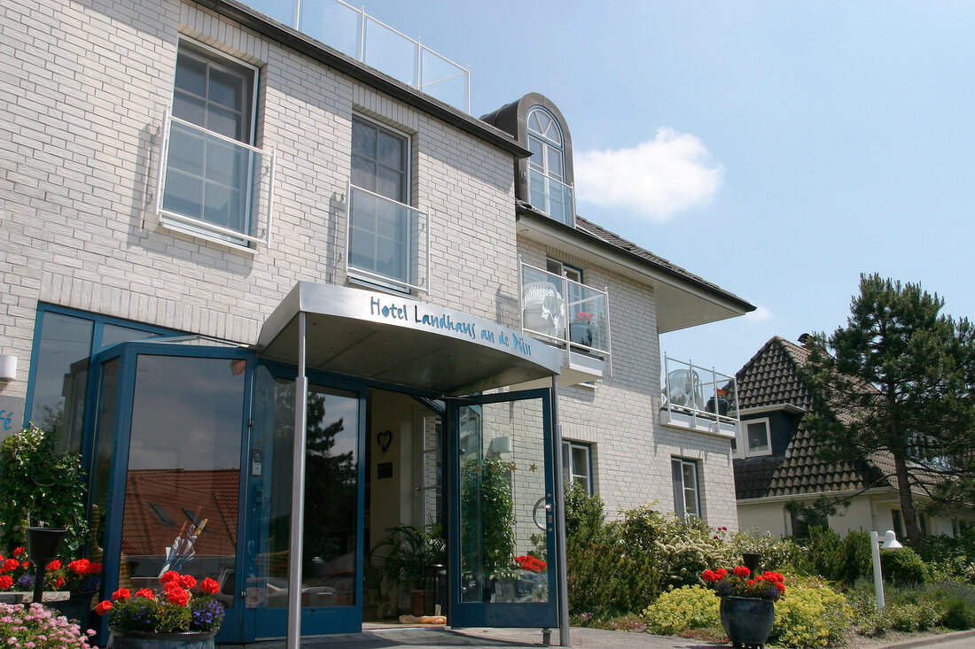 Landhaus an de Dün Duen Hotel garni in St. Peter-Ording St. Peter Ording