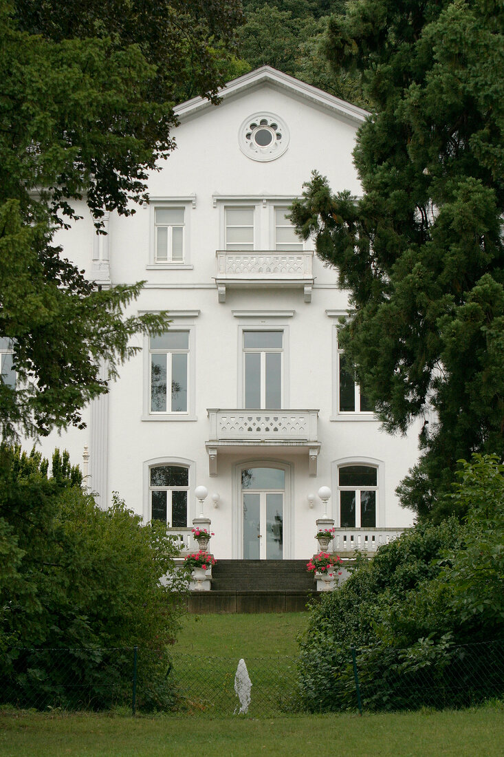 Villa Sachsen Weingut mit Weinverkauf in Bingen Rheinland-Pfalz Rheinland Pfalz