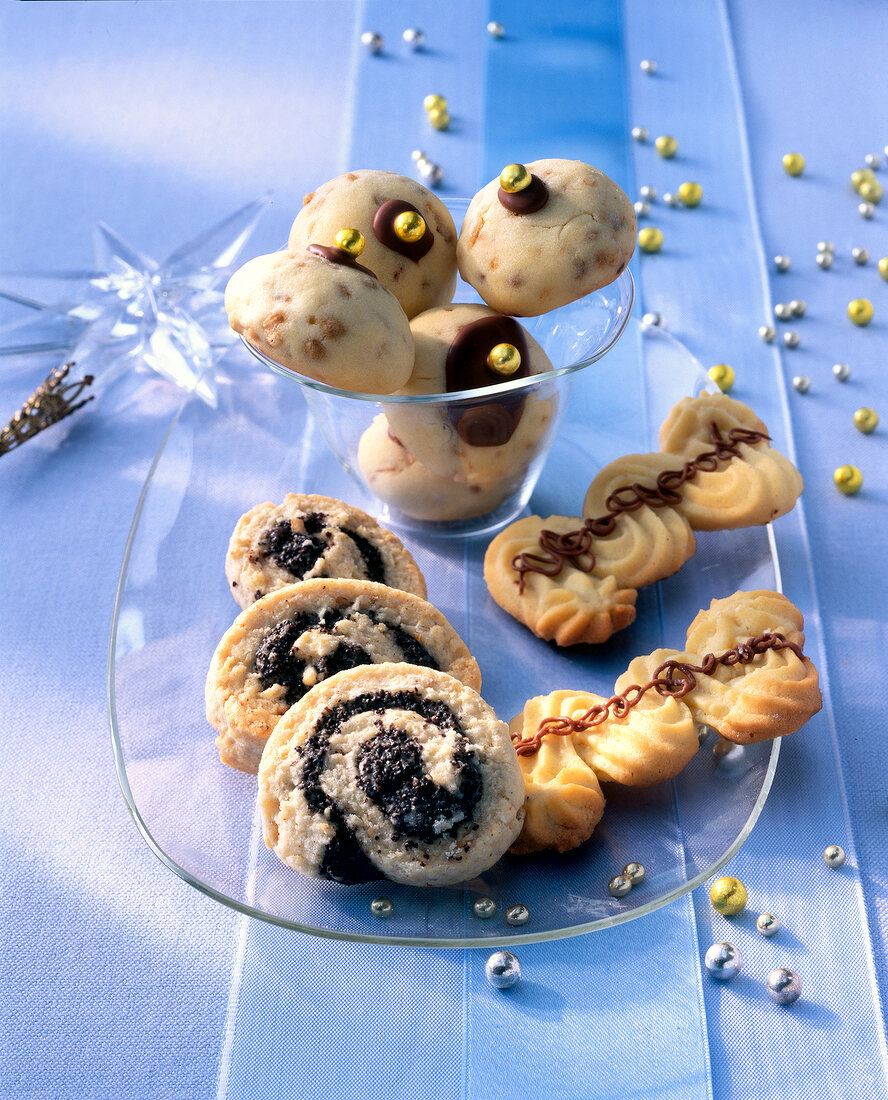 Varieties of biscuit on glass plate