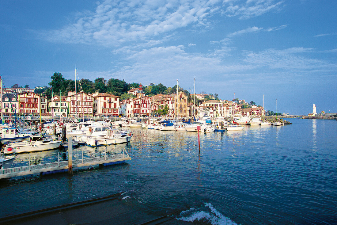 Hafen - Landschaft von Ciboure in Biarritz