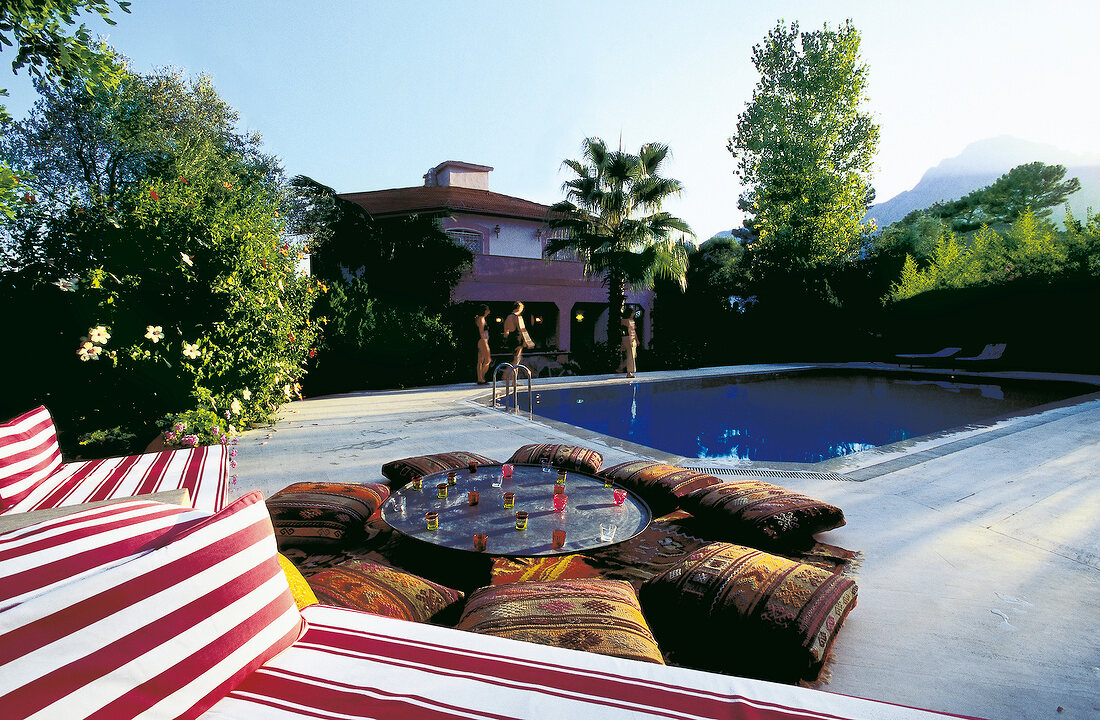 Orientalisches Ferienhaus mit Pool 