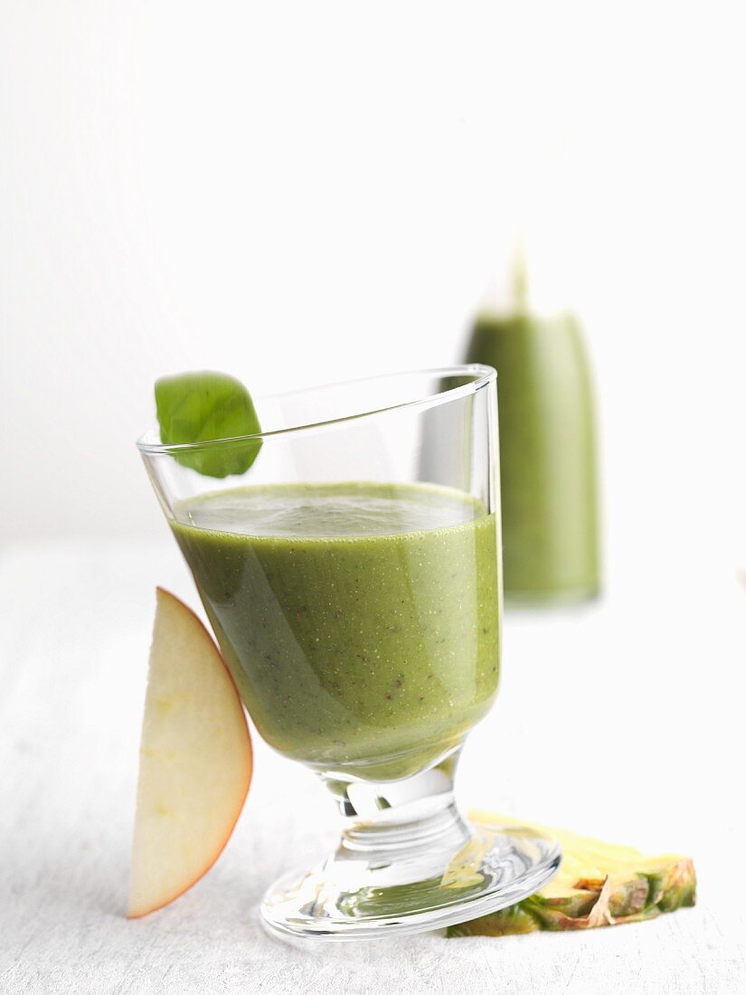 Gurken-Kiwi-Smoothie mit Ananas