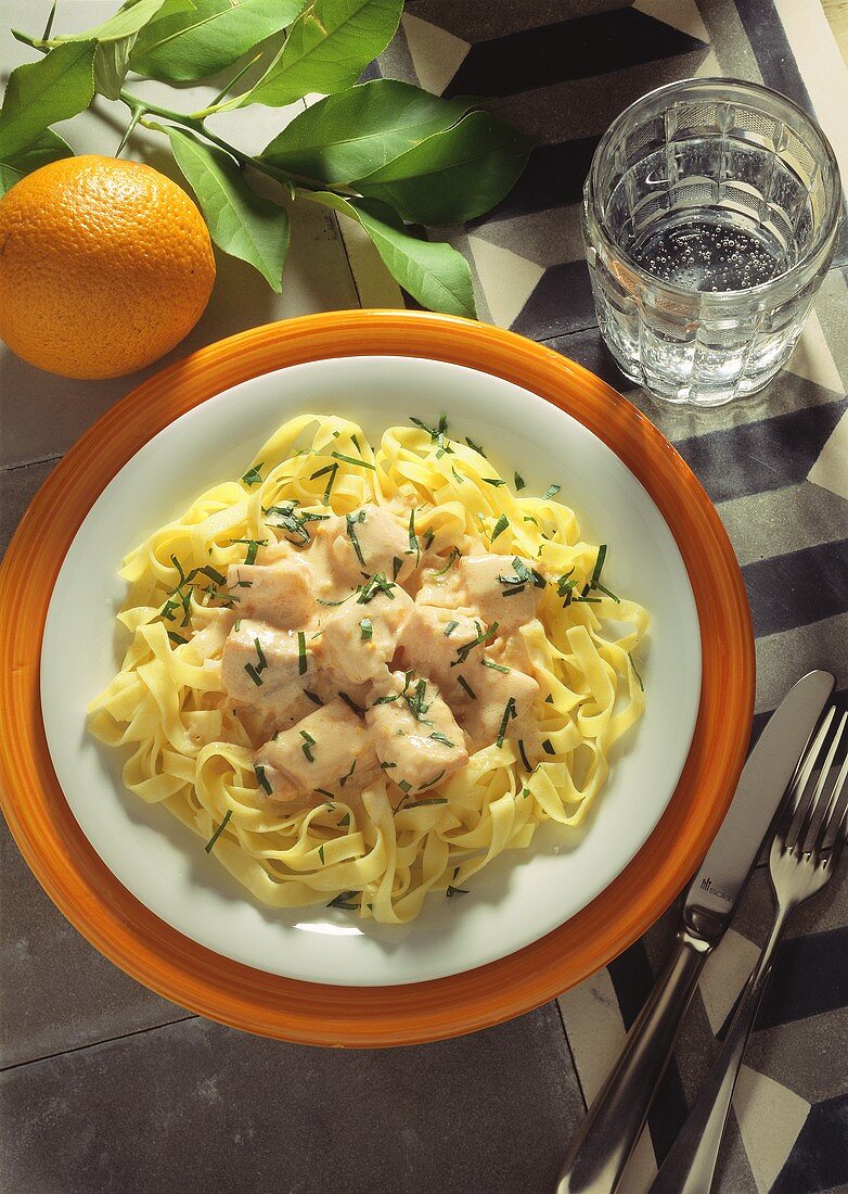 Ribbon noodles with salmon and mascarpone sauce