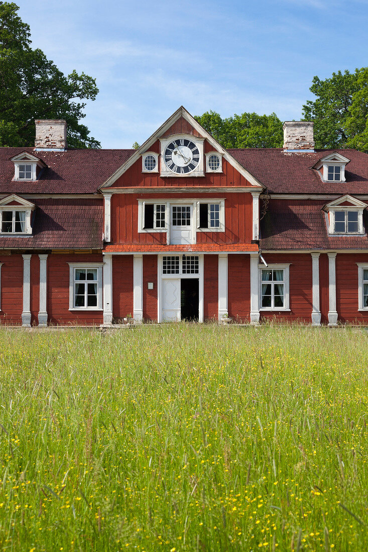 Orellen, Lettland, Herrenhaus im Barockstil, aussen