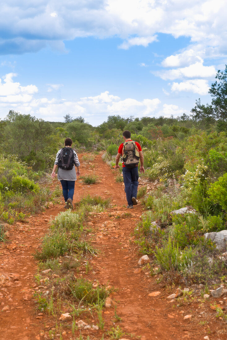 Portugal, Algarve, Wanderung durch rote Erde, Via Algarviana