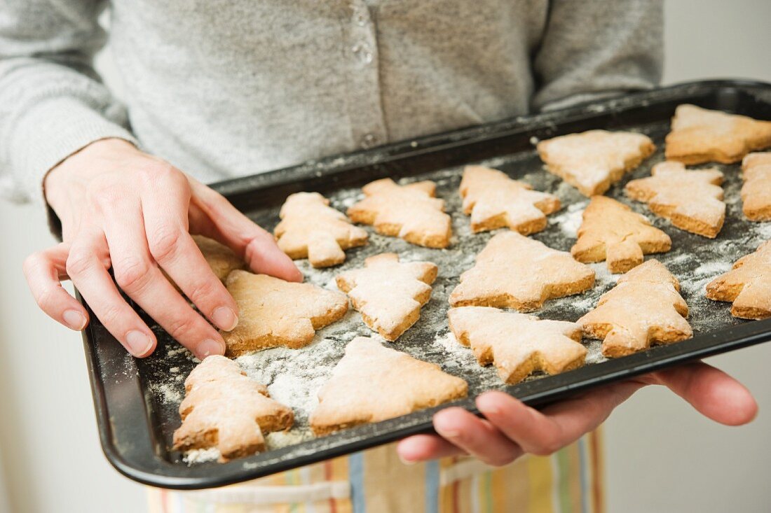 Christmas tree biscuits