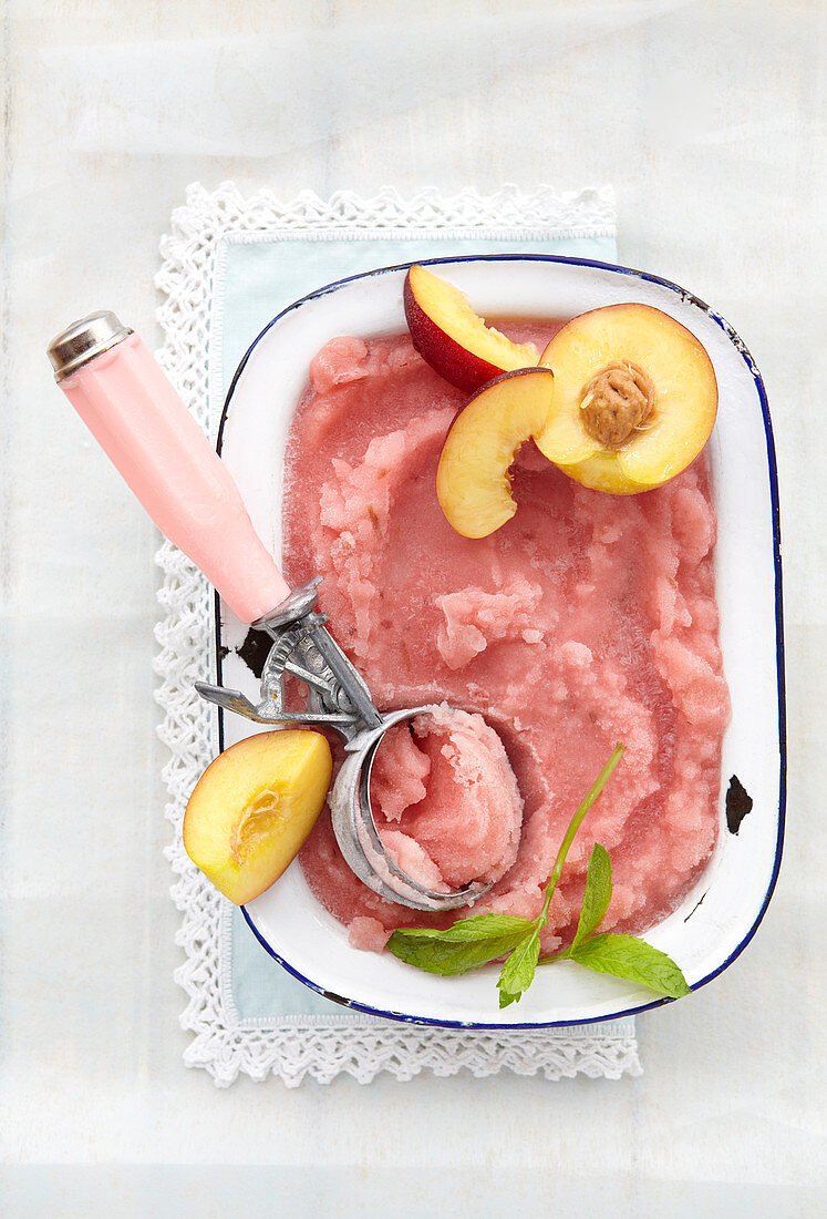 Watermelon sorbet with pink sparkling wine and nectarines