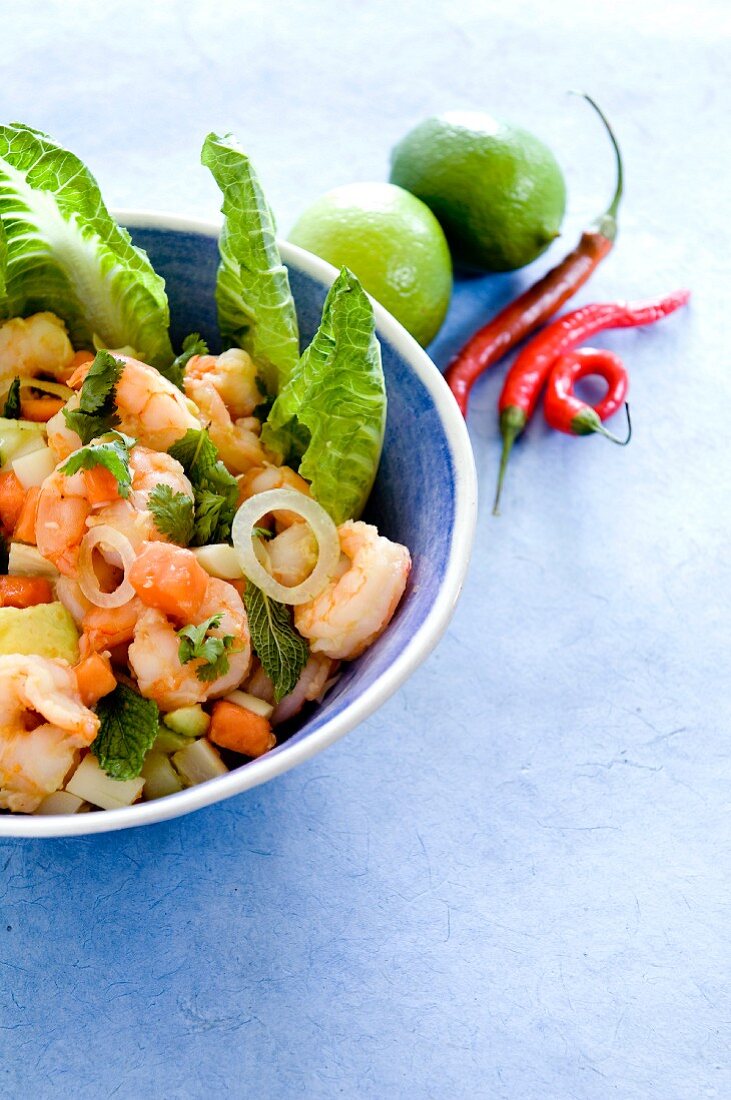 Prawn salad with hearts of palm and a citrus dressing (Thailand)